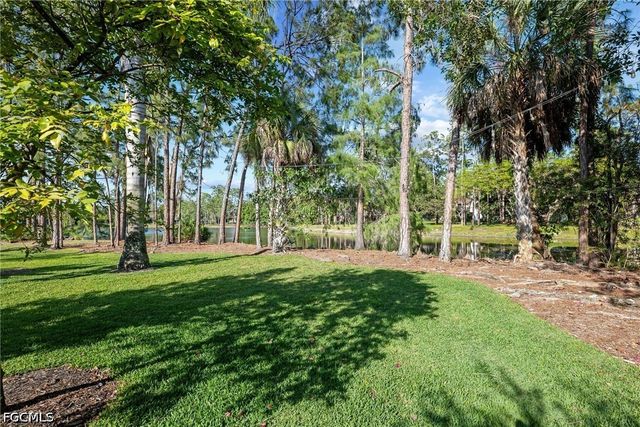 5700 Waxmyrtle WAY, Naples, FL 34109