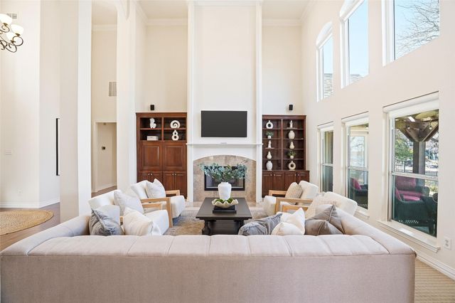 1825 Spinnaker Lane, Azle, TX 76020