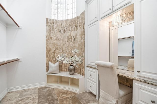 1825 Spinnaker Lane, Azle, TX 76020