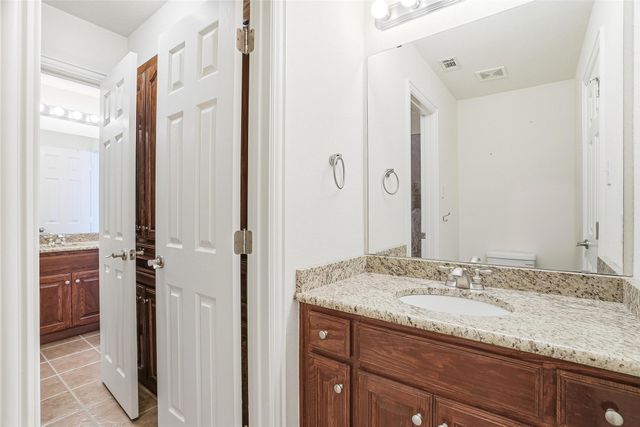 1825 Spinnaker Lane, Azle, TX 76020