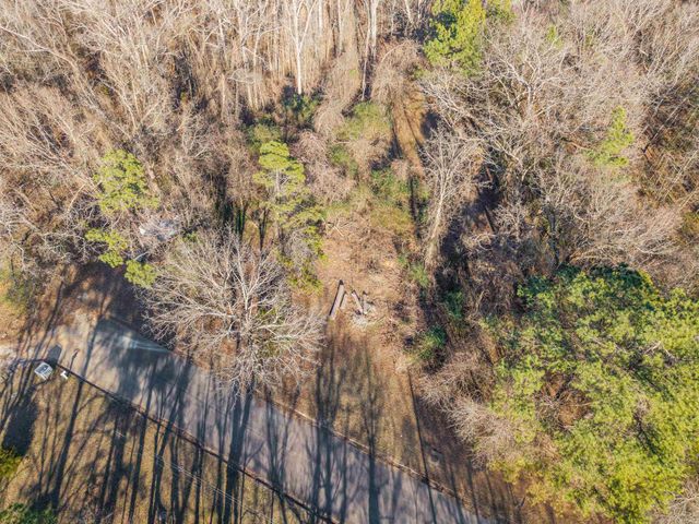 844 W PINE ST, Selmer, TN 38375