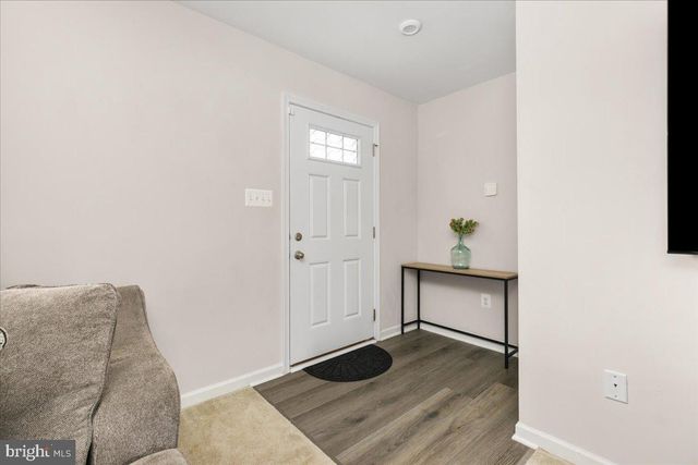 122 BIRMINGHAM DR, Middletown, VA 22645