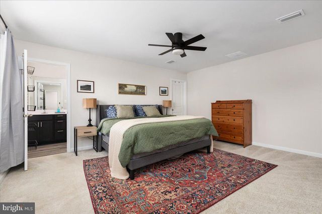 122 BIRMINGHAM DR, Middletown, VA 22645