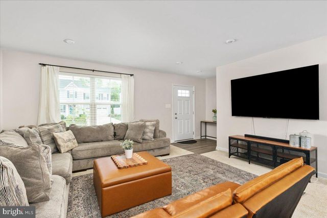 122 BIRMINGHAM DR, Middletown, VA 22645