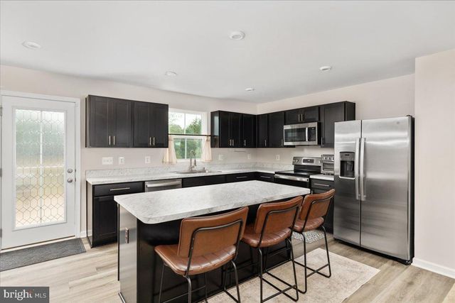 122 BIRMINGHAM DR, Middletown, VA 22645