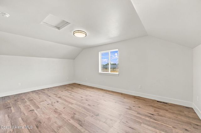 9084 N Secretariat LN, Hayden, ID 83835