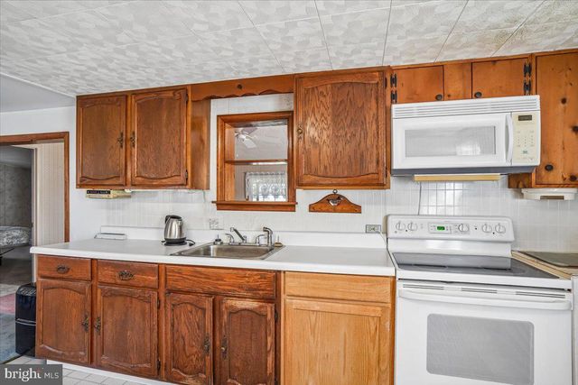 34061 SUBSTATION RD, Frankford, DE 19945
