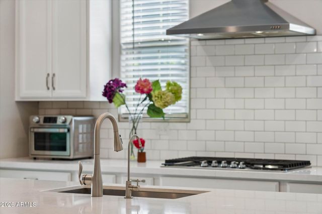 1127 S VINE Street, Chandler, AZ 85286