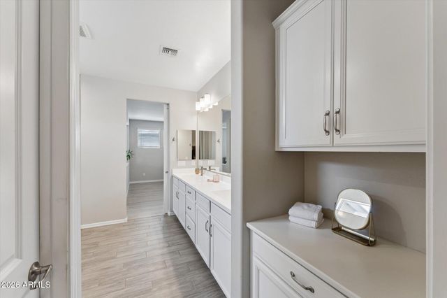 1127 S VINE Street, Chandler, AZ 85286