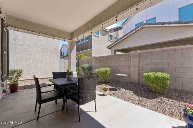 1127 S VINE Street, Chandler, AZ 85286