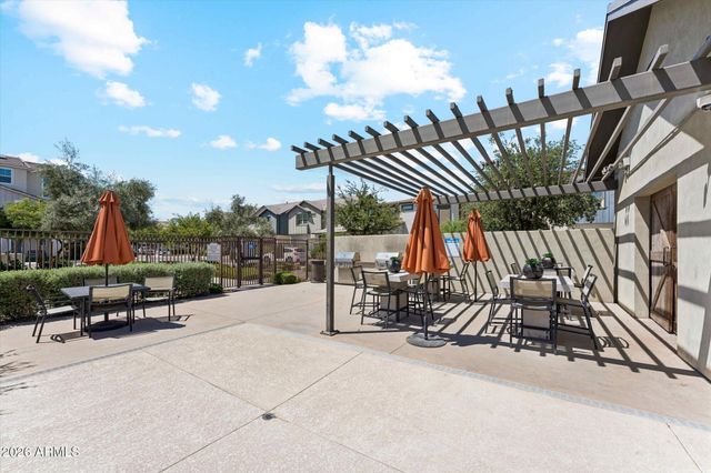 1127 S VINE Street, Chandler, AZ 85286