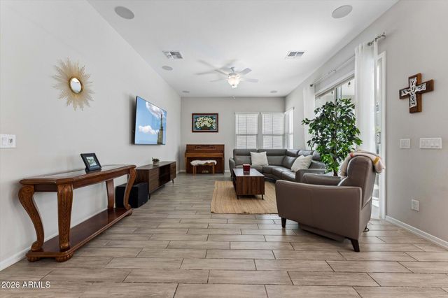 1127 S VINE Street, Chandler, AZ 85286