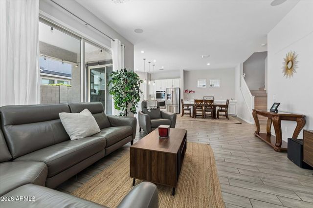 1127 S VINE Street, Chandler, AZ 85286