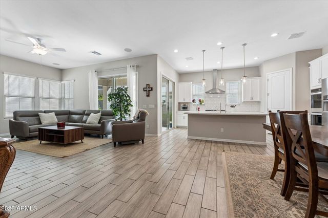 1127 S VINE Street, Chandler, AZ 85286