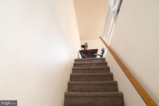 649 FURNACE ST, Emmaus, PA 18049