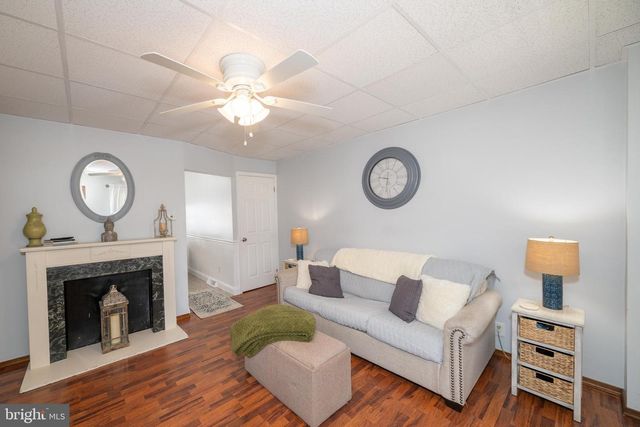 649 FURNACE ST, Emmaus, PA 18049