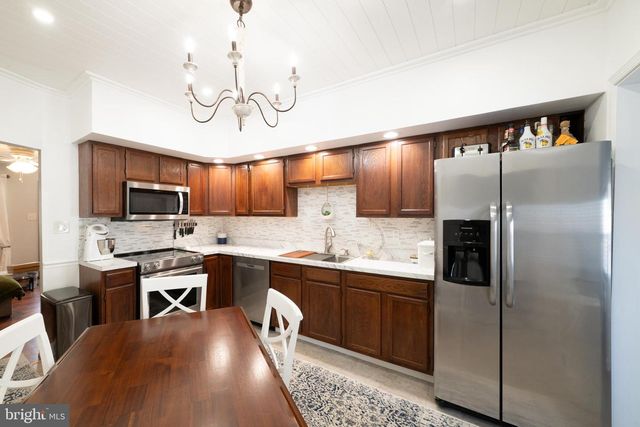 649 FURNACE ST, Emmaus, PA 18049
