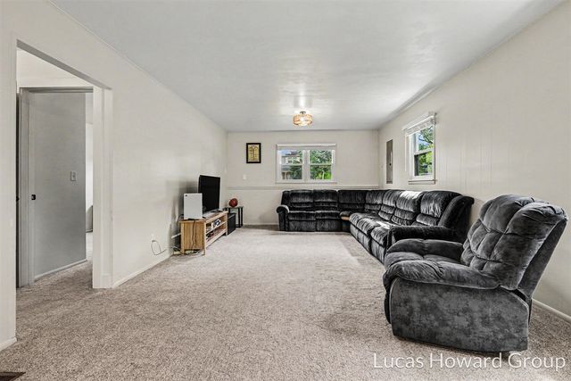 1819 Menominee Drive, Grand Rapids, MI 49506
