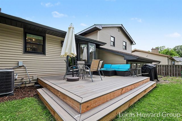 1819 Menominee Drive, Grand Rapids, MI 49506