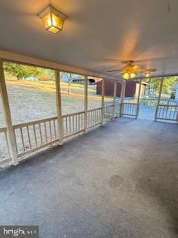 141 PEACH TREE LN, Keyser, WV 26726