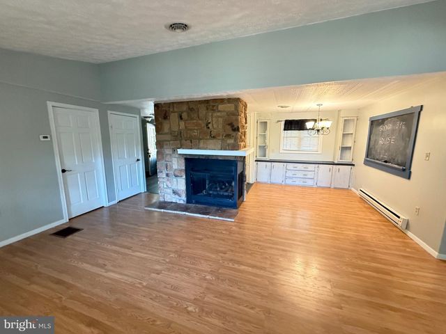 141 PEACH TREE LN, Keyser, WV 26726