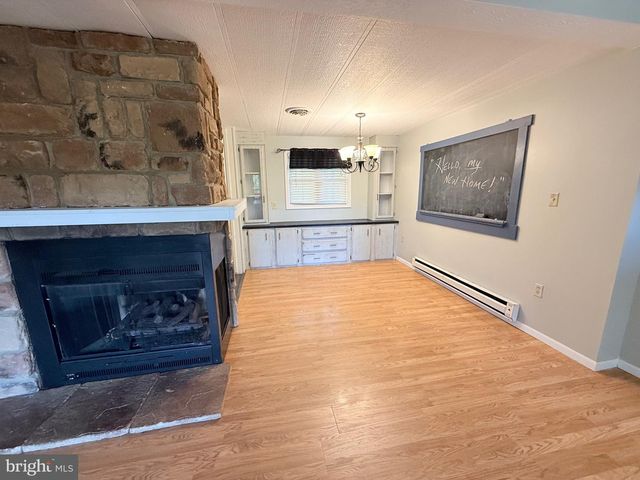 141 PEACH TREE LN, Keyser, WV 26726