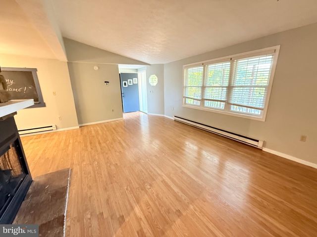 141 PEACH TREE LN, Keyser, WV 26726