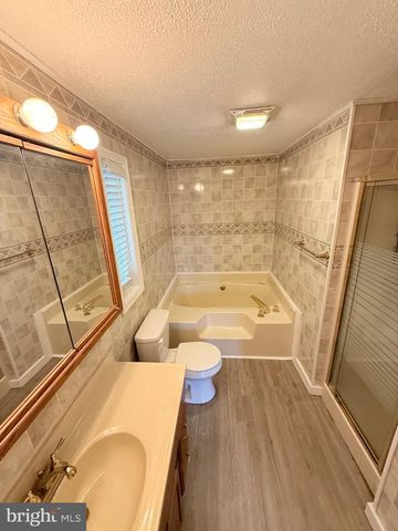 141 PEACH TREE LN, Keyser, WV 26726