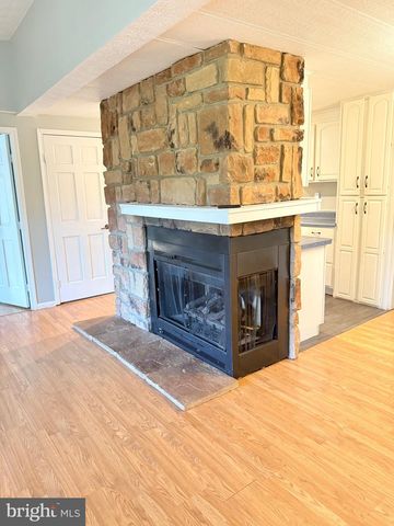 141 PEACH TREE LN, Keyser, WV 26726