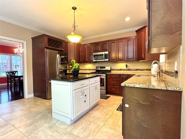 4385 STONE CREEK Drive, Erie, PA 16506
