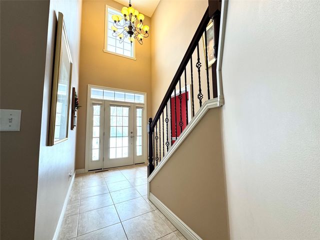 4385 STONE CREEK Drive, Erie, PA 16506