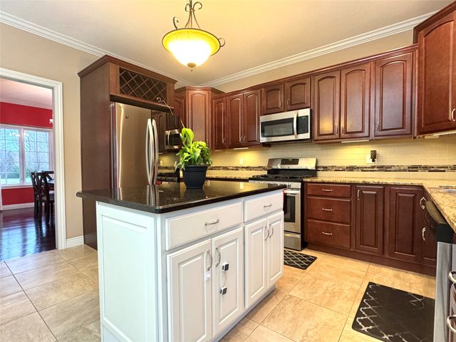 4385 STONE CREEK Drive, Erie, PA 16506