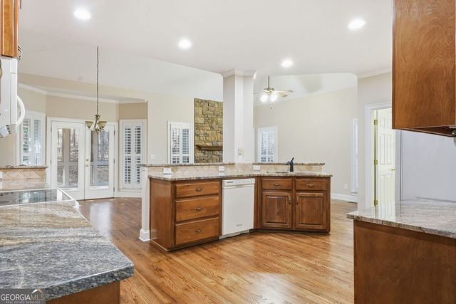 211 Montana Way, Canton, GA 30114