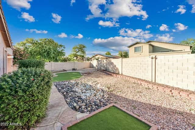 6222 W Wikieup Lane, Glendale, AZ 85308