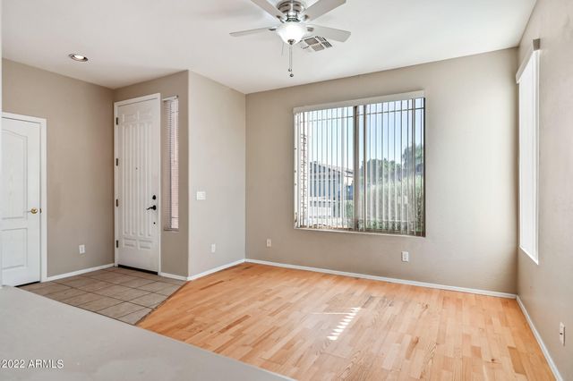 6222 W Wikieup Lane, Glendale, AZ 85308
