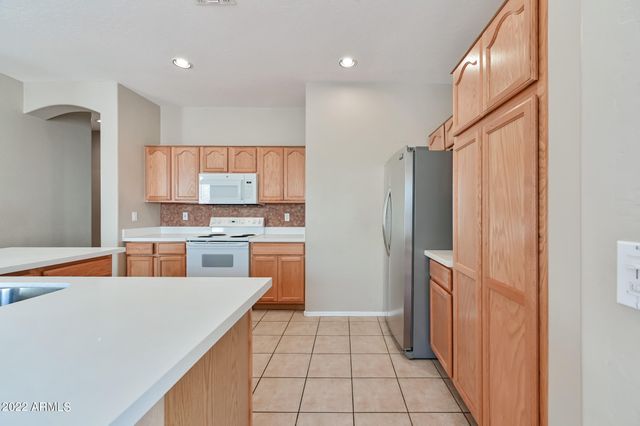 6222 W Wikieup Lane, Glendale, AZ 85308