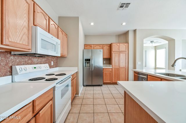 6222 W Wikieup Lane, Glendale, AZ 85308