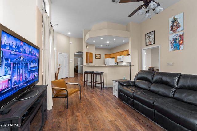 10 NORTHRIDGE Circle 10, Wickenburg, AZ 85390