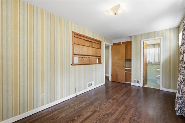607 E 65th Street, Kansas City, MO 64131