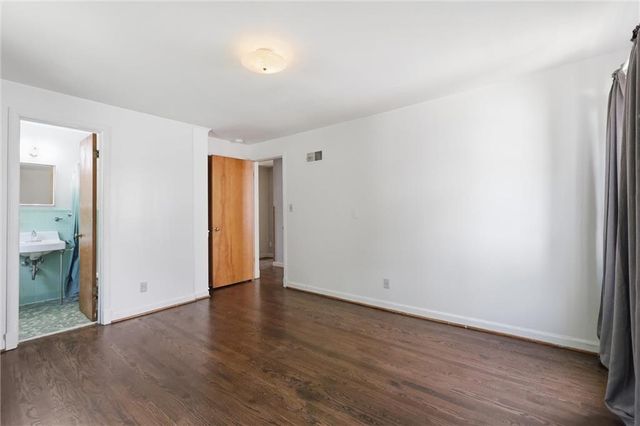 607 E 65th Street, Kansas City, MO 64131