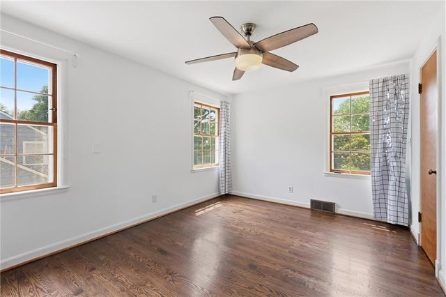 607 E 65th Street, Kansas City, MO 64131