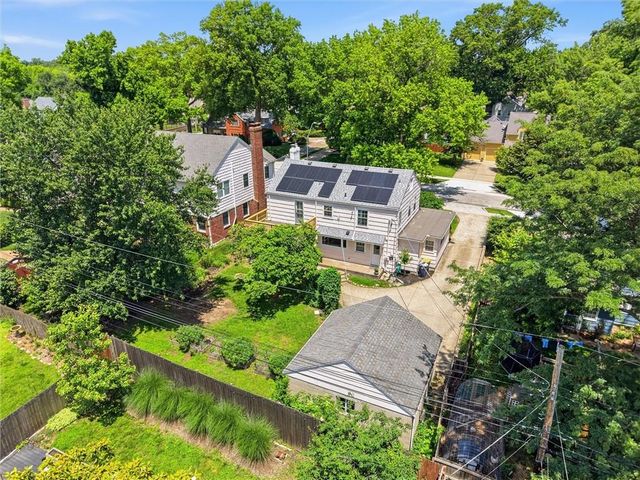 607 E 65th Street, Kansas City, MO 64131