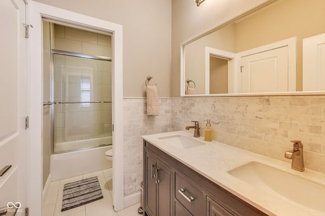 2229 N Talbott Street, Indianapolis, IN 46205