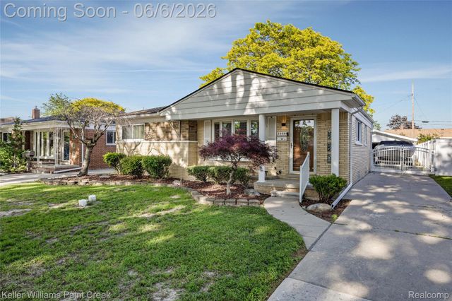 28606 Rockwood Street, St. Clair Shores, MI 48081