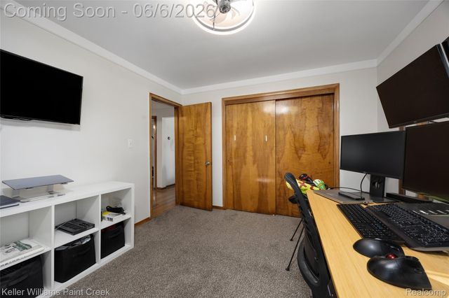 28606 Rockwood Street, St. Clair Shores, MI 48081