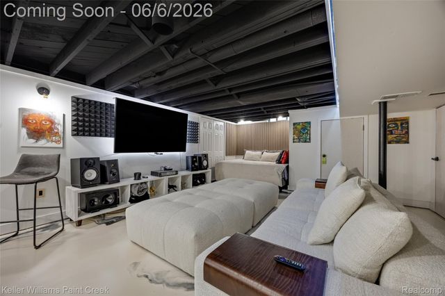 28606 Rockwood Street, St. Clair Shores, MI 48081