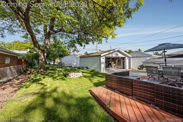 28606 Rockwood Street, St. Clair Shores, MI 48081