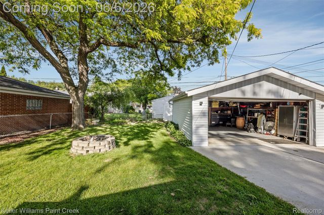 28606 Rockwood Street, St. Clair Shores, MI 48081