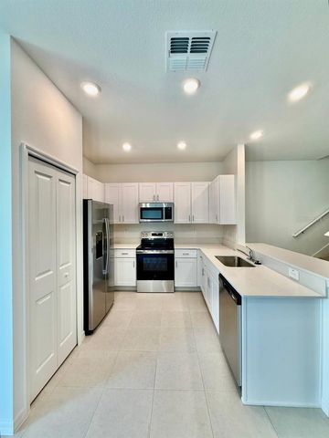 10409 GOLDEN SANDS AVENUE, Riverview, FL 33578