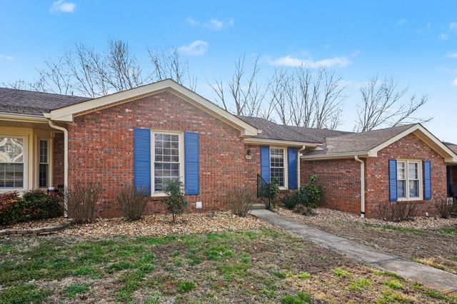 3072 Woody Ln, Clarksville, TN 37043